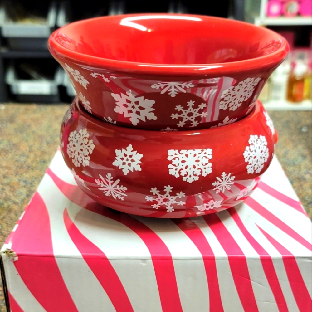 Red Snowflake simmer pot